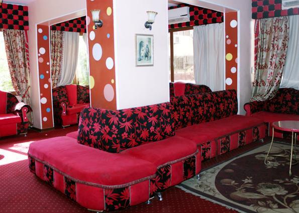 Tiba Hotel Aswan Exteriör bild